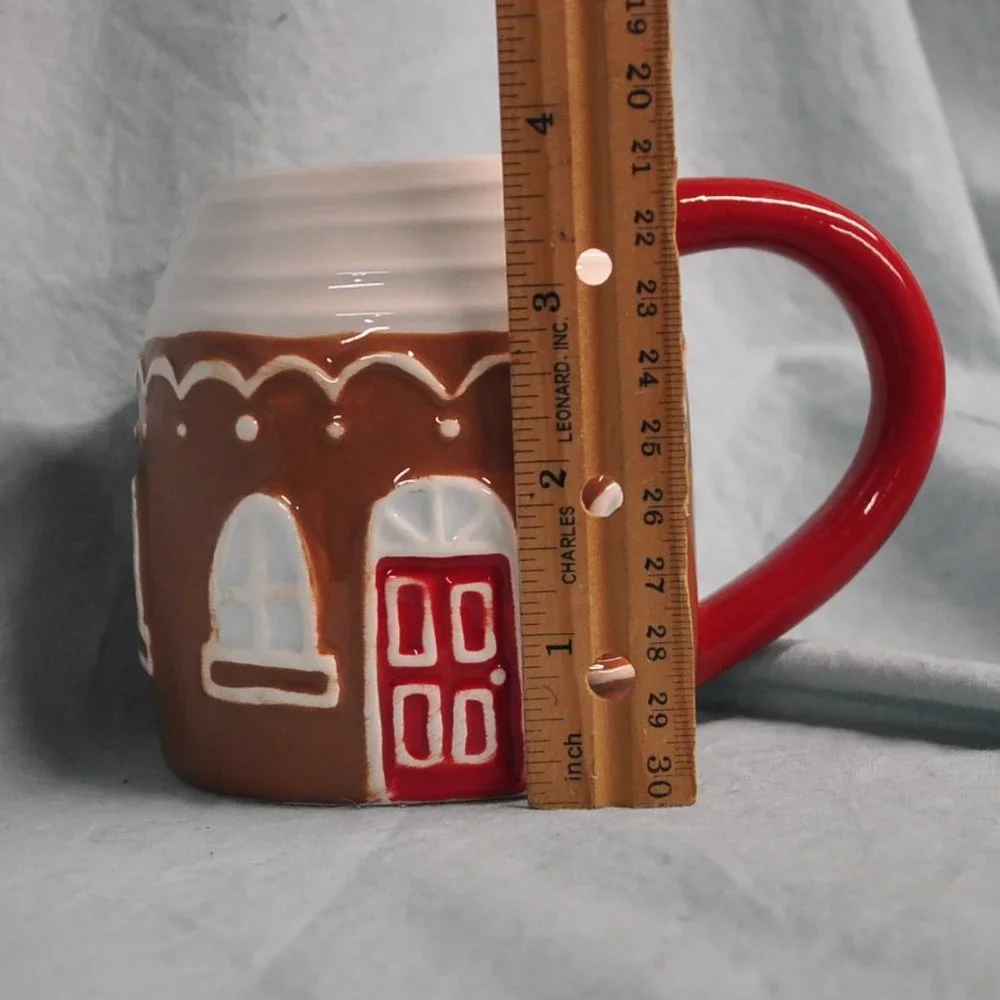 *BOGO mugs* Target WonderShop NWOT mug Gingerbread House (H71)